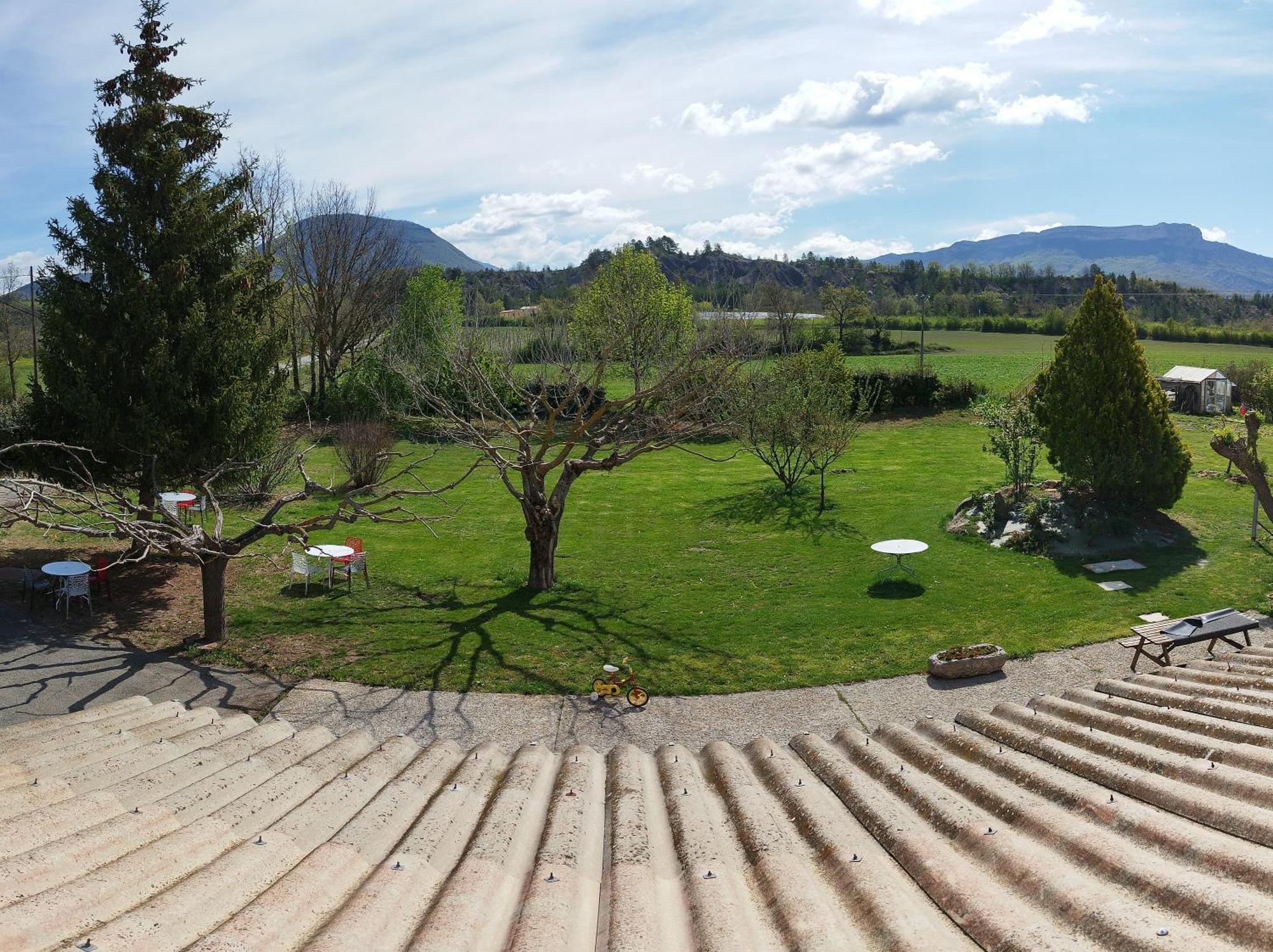 Le Petit Caboulot En Pleine Nature Hotel Vaumeilh Kültér fotó